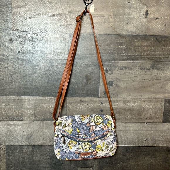 Sakroots Handbags - Cute Blue Floral Sakroots Purse